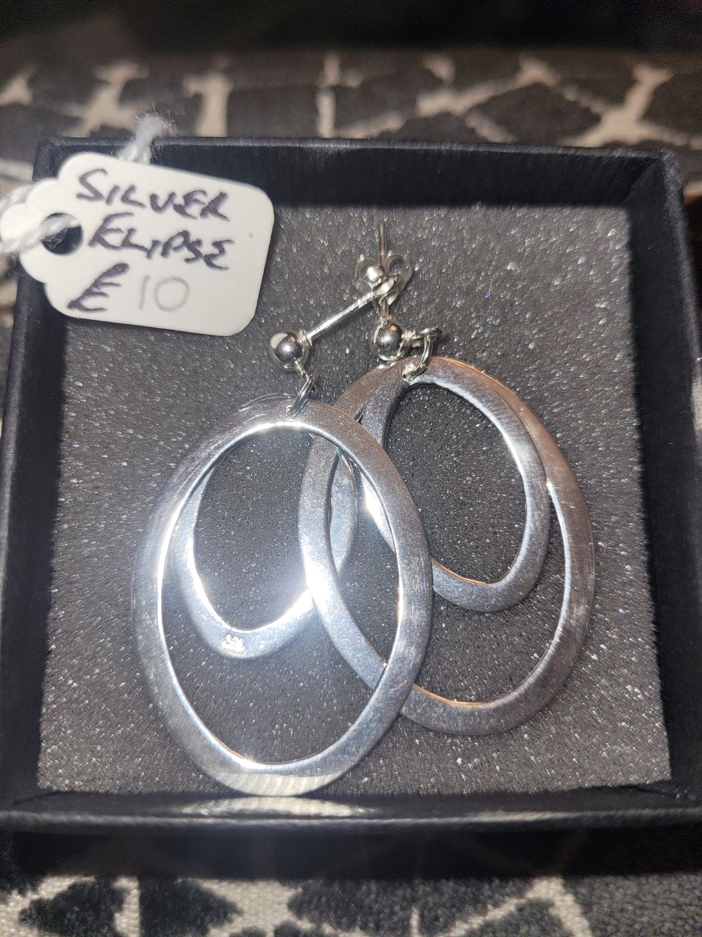 Silver elipse earrings