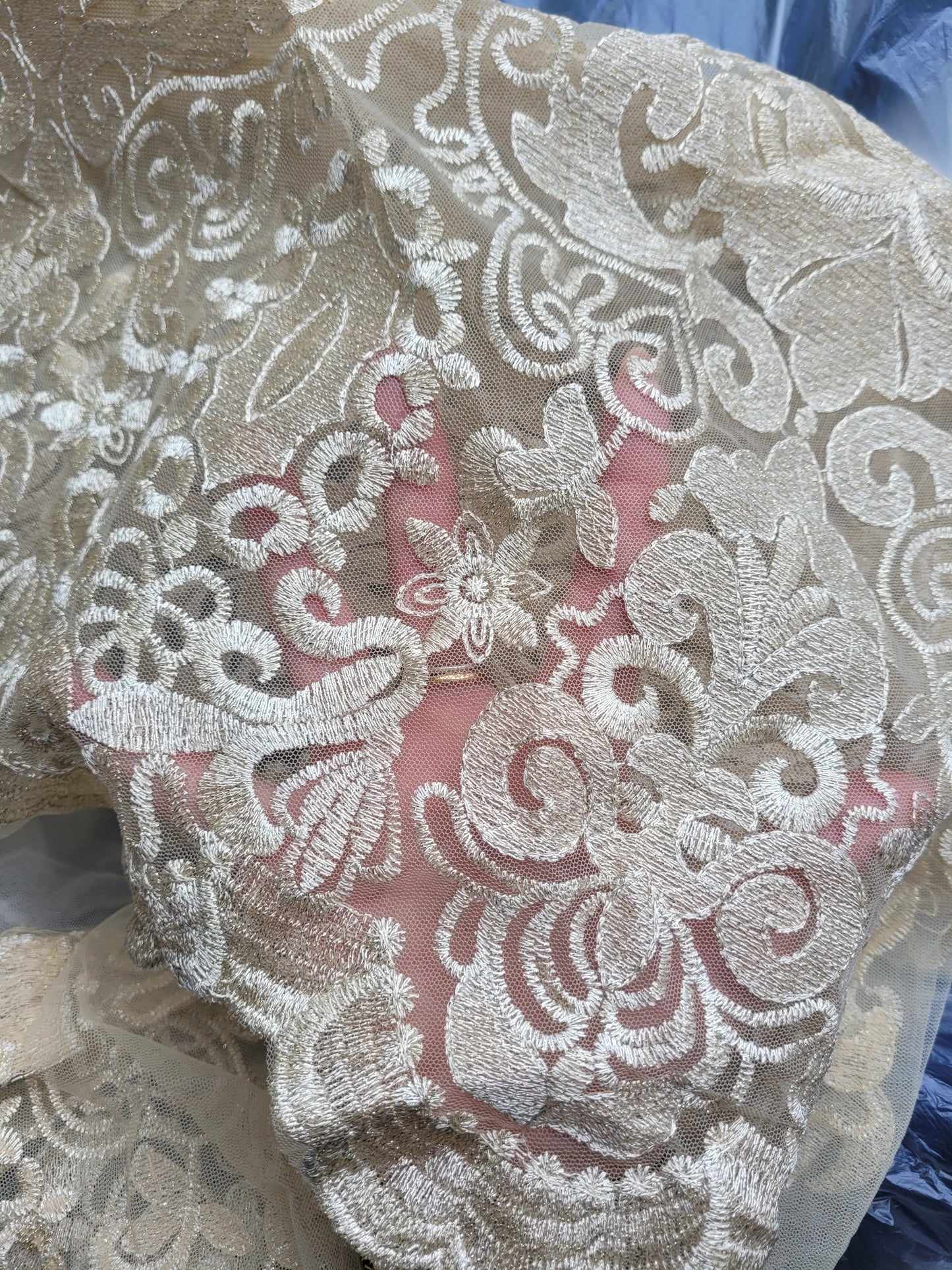 Lace panel trim ivory gold 1 metre x 50 inch