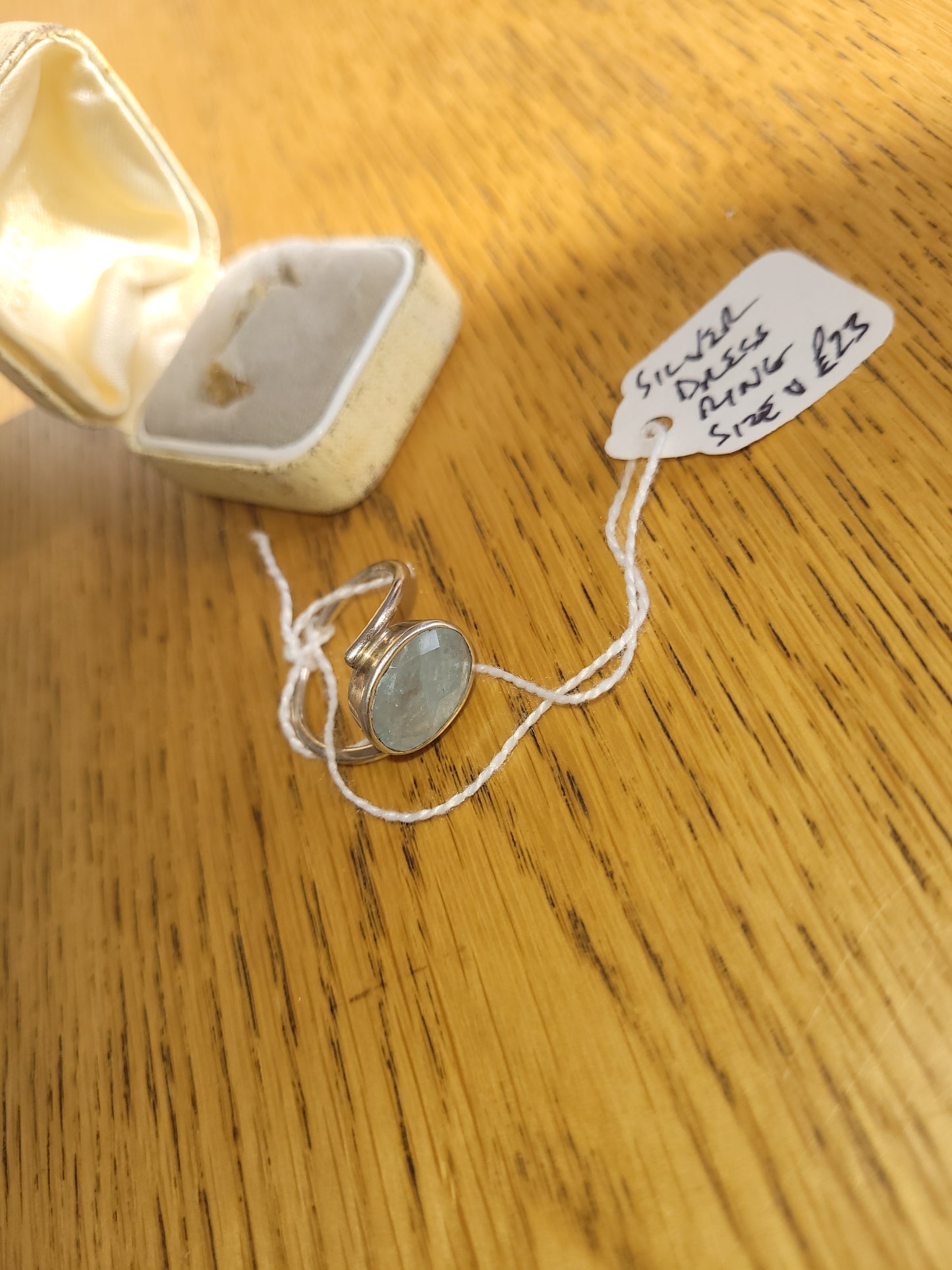 Silver dress ring size U oval stone