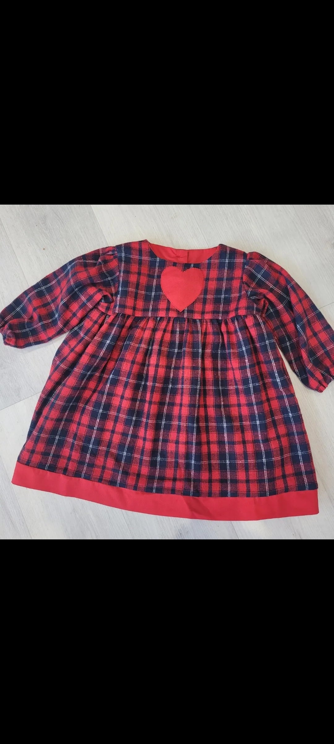 Bespoke made girls tartan dress with heart ❤️