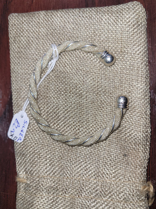 Silver rope twist bangle