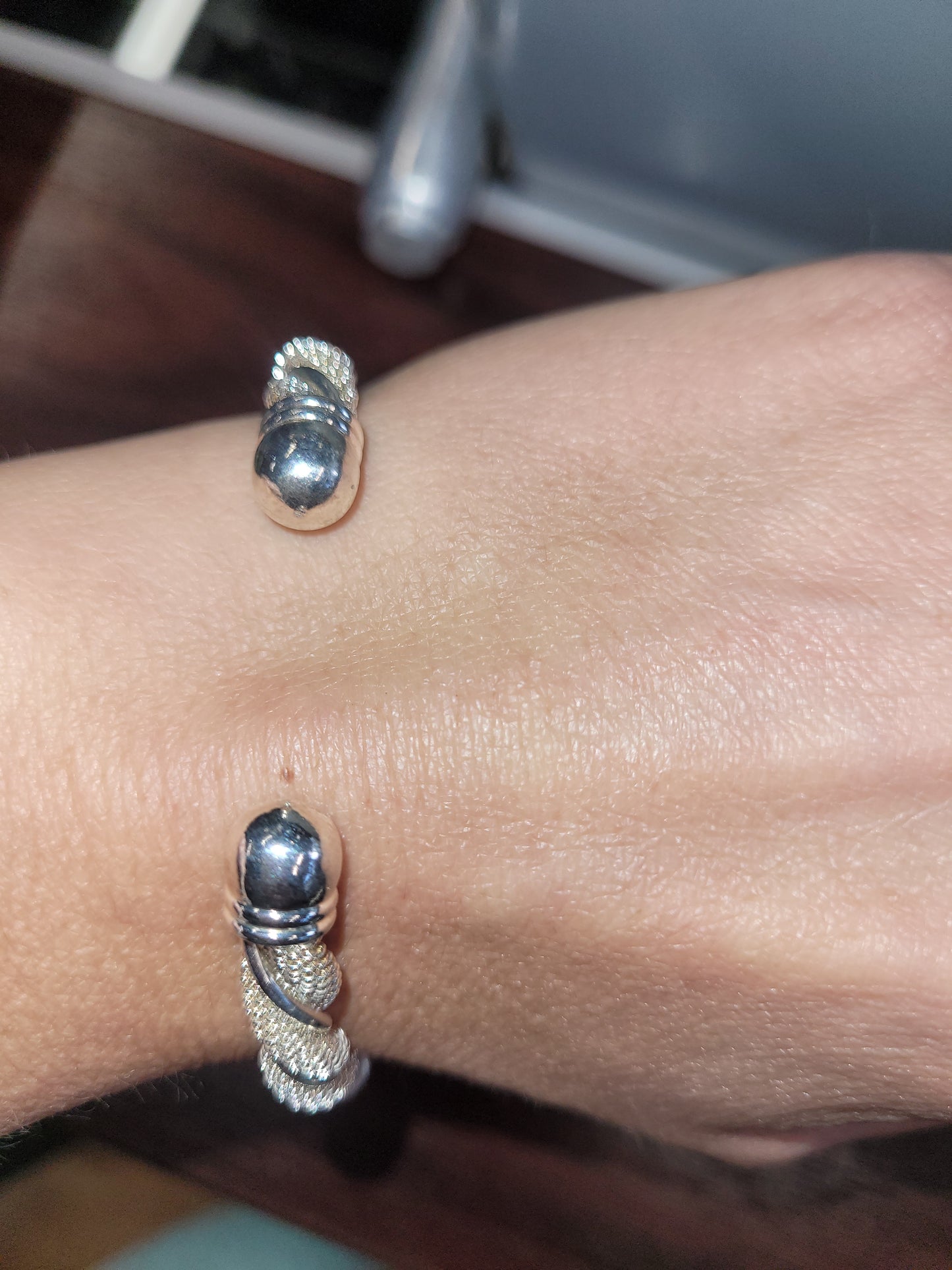 Silver rope twist bangle
