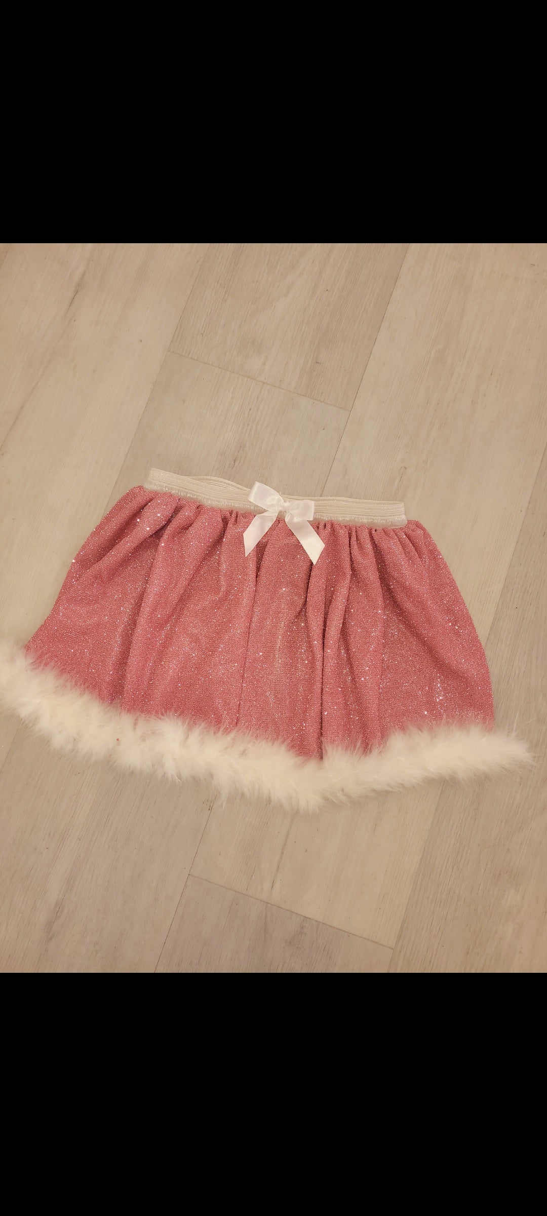 Bespoke girls sparkle feather skirt ✨️ 🩷
