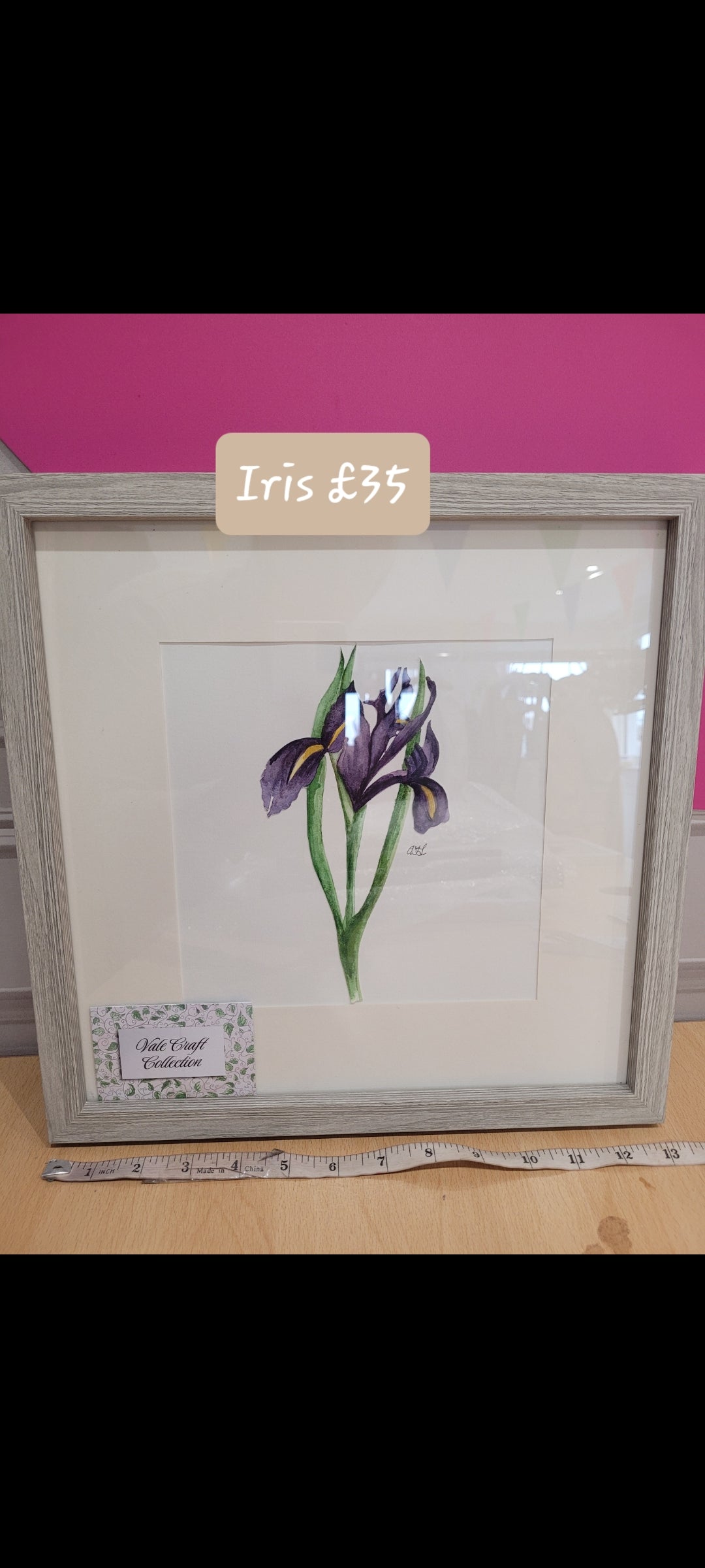 Handpainted Iris picture by Vale craft collection