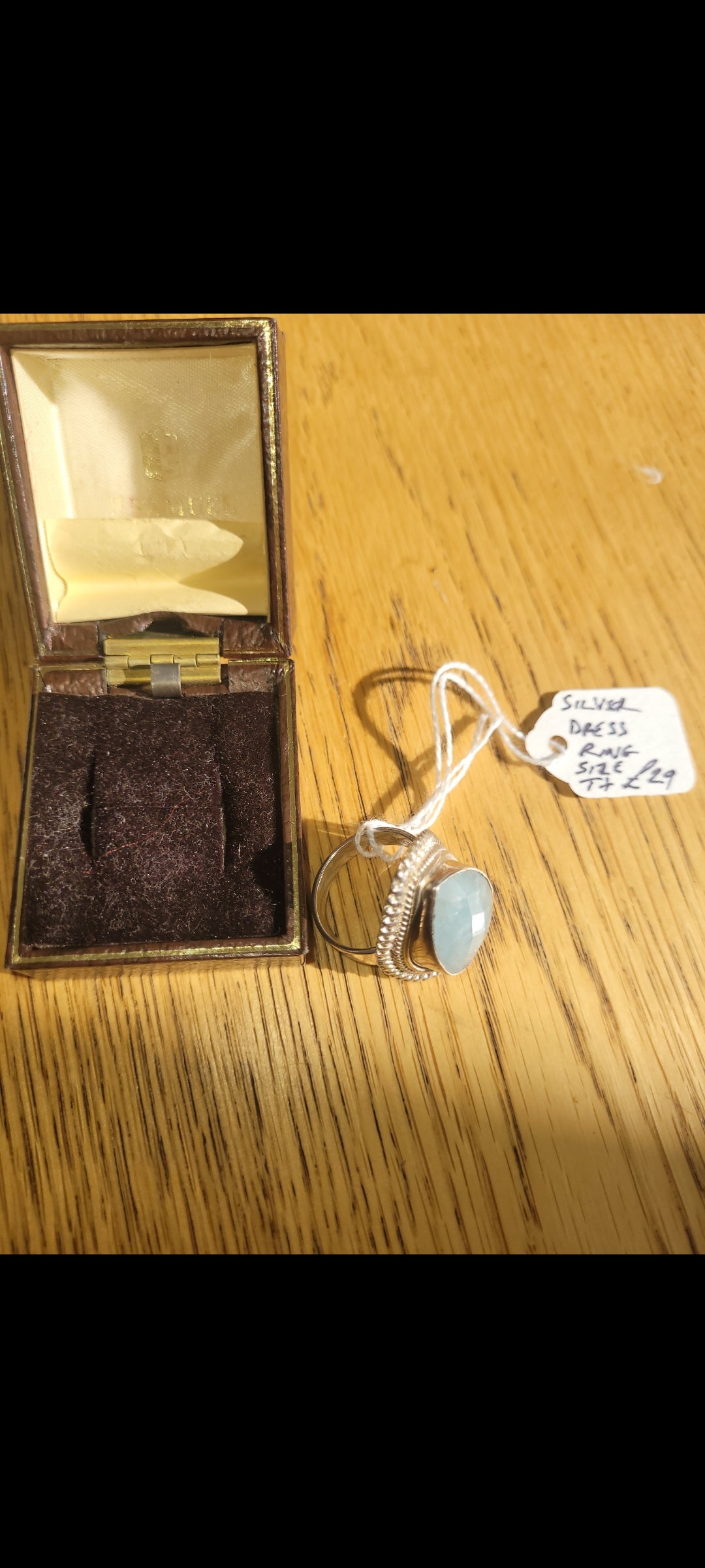 Silver dress ring size T+ tear drop design
