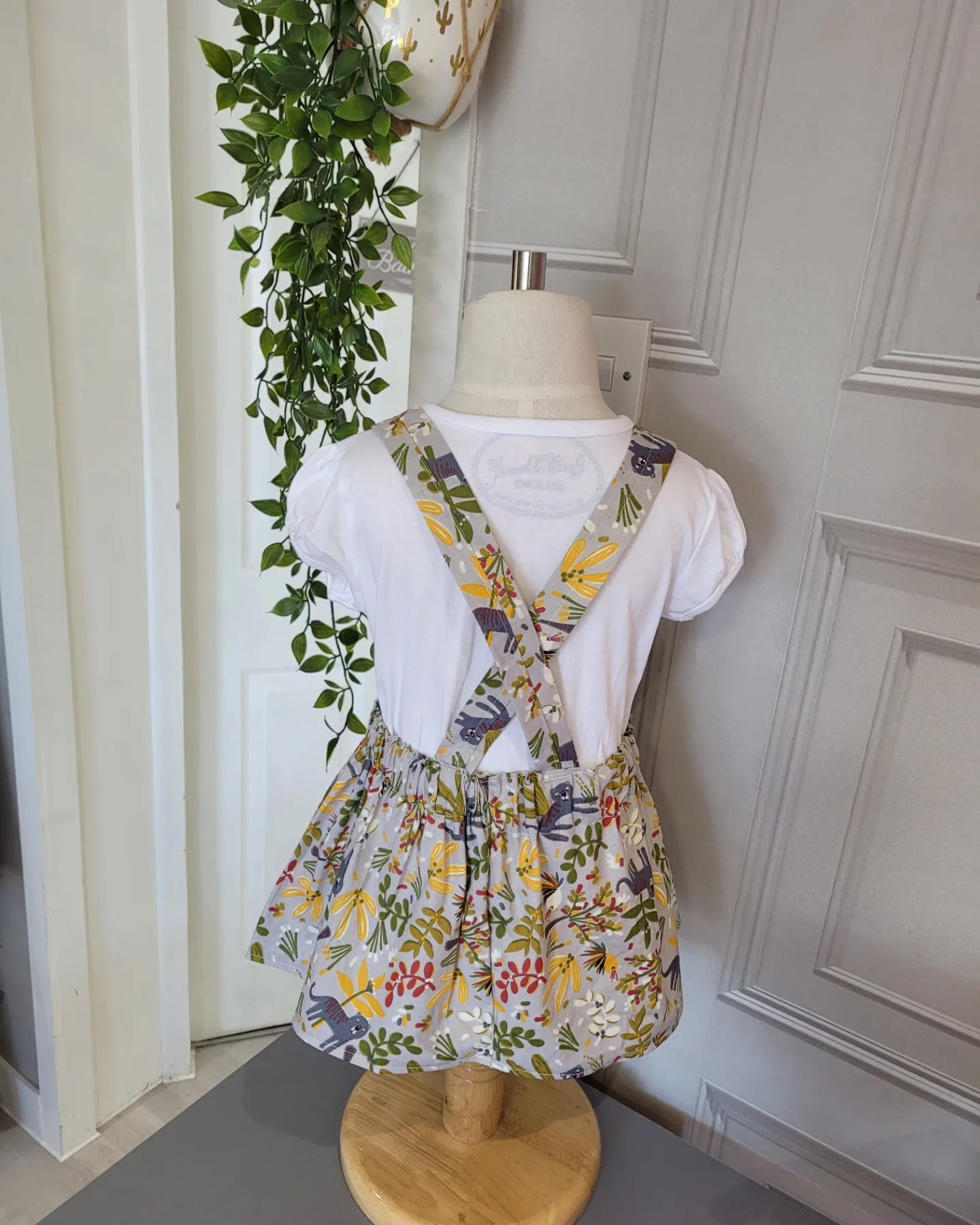 Handmade skirt with straps animal print
